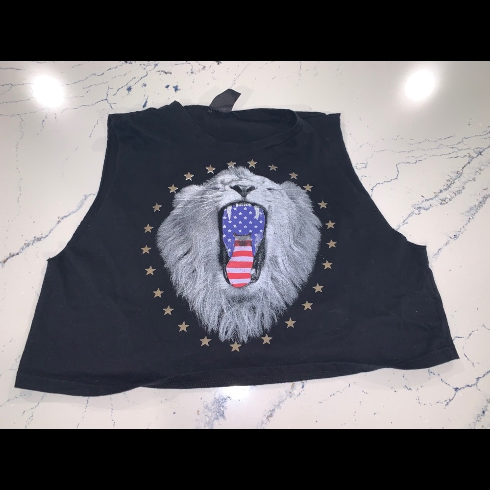 Crop top